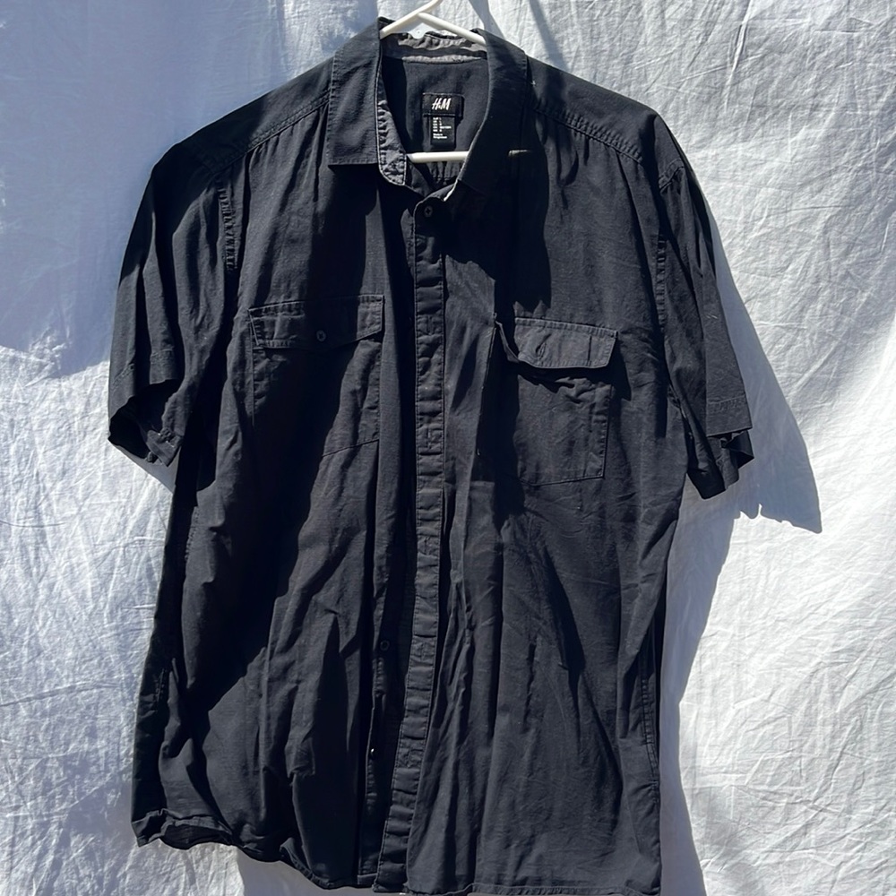 H&M L Black short sleeve button down